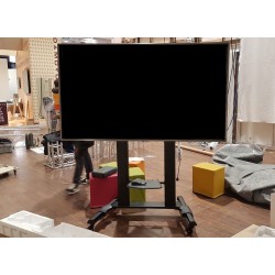 fernsehständer-monitorständer-tv-ständer-mieten-Berlin-event-verleih-vermietung-messe-veranstaltung-groß